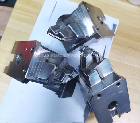 1.2738 Plug In Slider Injection Molding สำหรับชิ้นส่วนแม่พิมพ์อัตโนมัติ