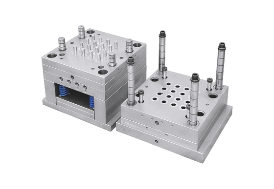 พลาสติก Medical Mould พลาสติก Pet Preform Mould หลากหลายช่องโคลนการพ่น