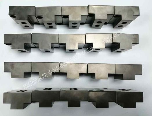 Nitrided Precision Mold Core Inserts อะไหล่มาตรฐาน JIS ที่ทนทานกับการสวมใส่สูง
