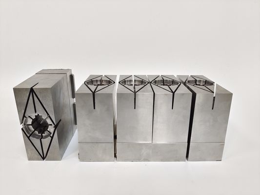 H13 (1.2344) กลีบแม่นยํา กลีบแกร่ง