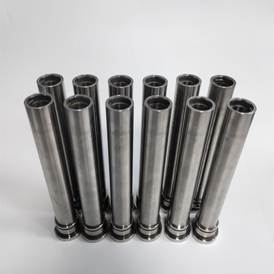 SKD61 Die Steel Ejector Sleeve ชิ้นส่วนแม่พิมพ์ที่กำหนดเองพร้อมรูสายน้ำ